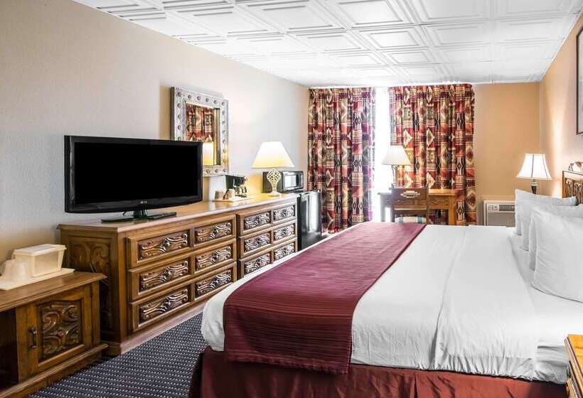 هتل Quality Inn