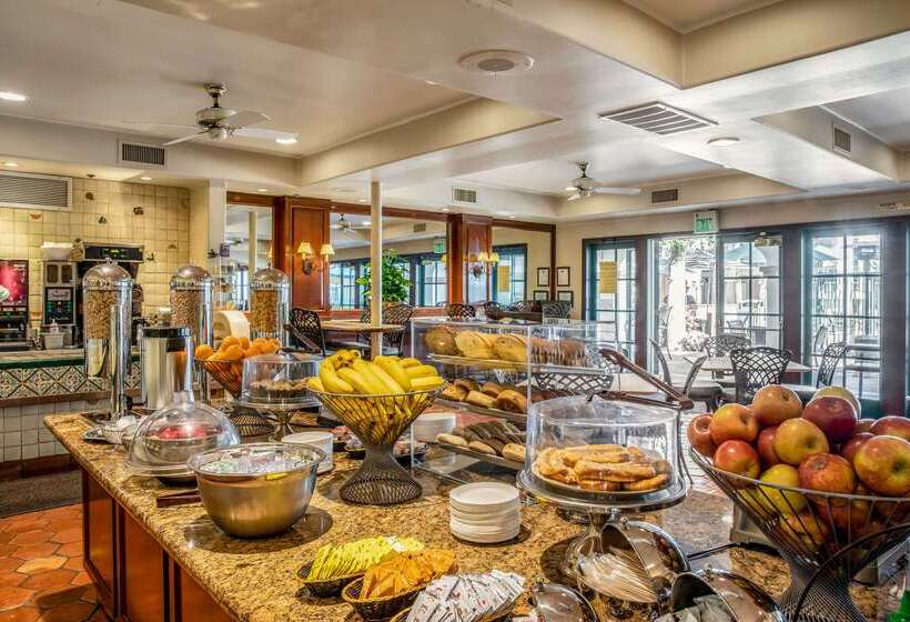 בית מלון כפרי Quality Suites Downtown San Luis Obispo
