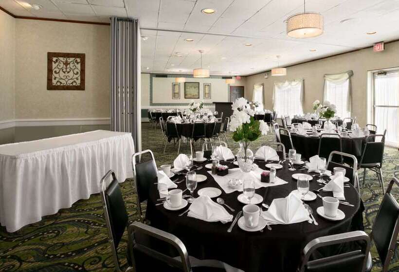 Отель Ramada By Wyndham Washington