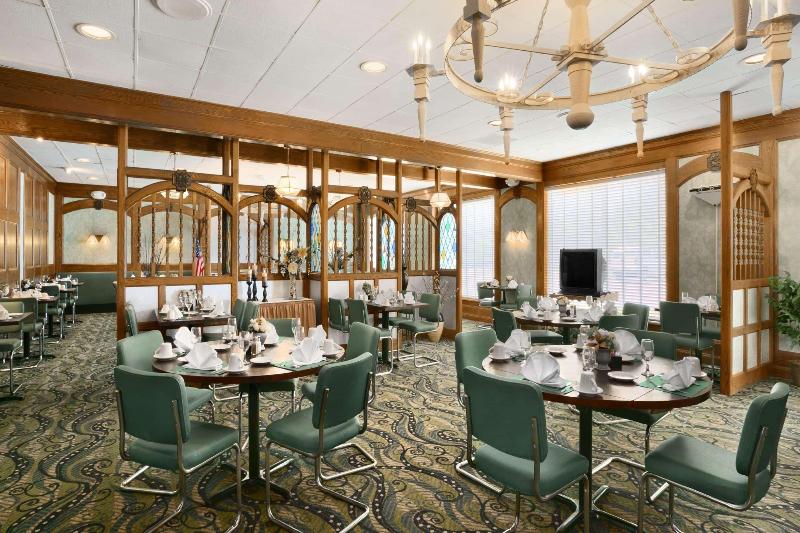 Отель Ramada By Wyndham Washington
