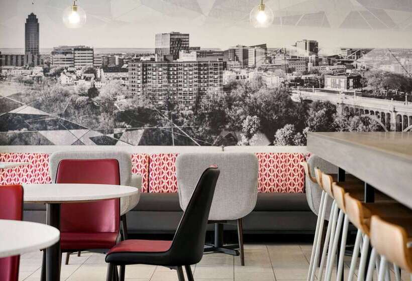 هتل Ramada By Wyndham Allentown Bethlehem