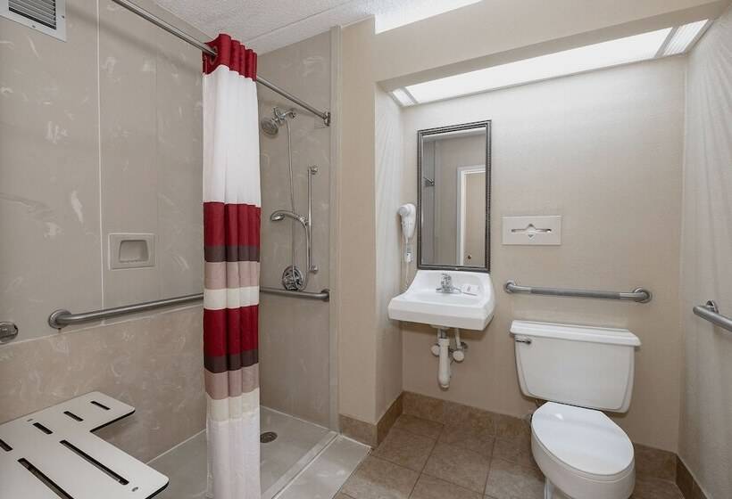 هتل Red Roof Inn & Suites Macon