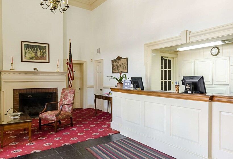 هتل Rodeway Inn Historic