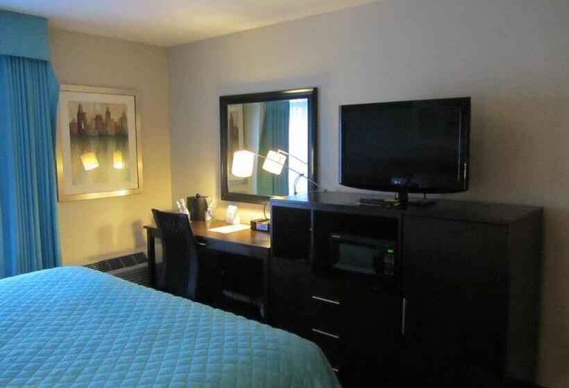 هتل Wyndham Garden Midland