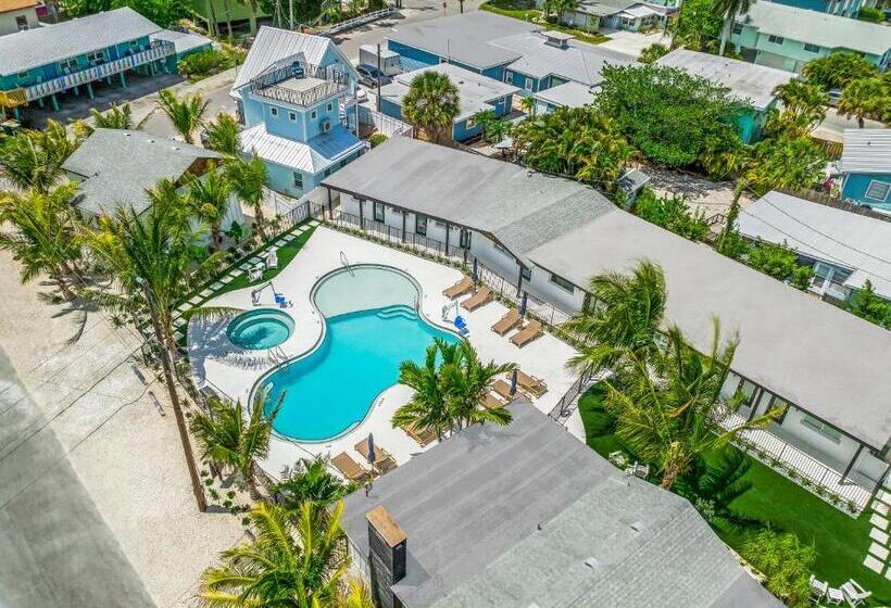 فندق على الطريق Pelican Post At Anna Maria Island Inn