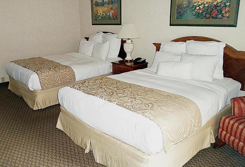 Quail Hollow Resort A Trademark Collection