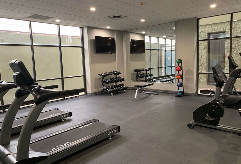 ホテル Best Western Plus Clarks Summit Scranton