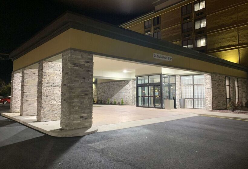 ホテル Best Western Plus Clarks Summit Scranton