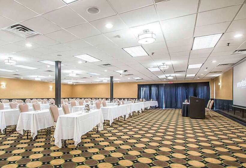 酒店 Clarion Inn Elmhurst  Oak Brook Near I88, I290, I294