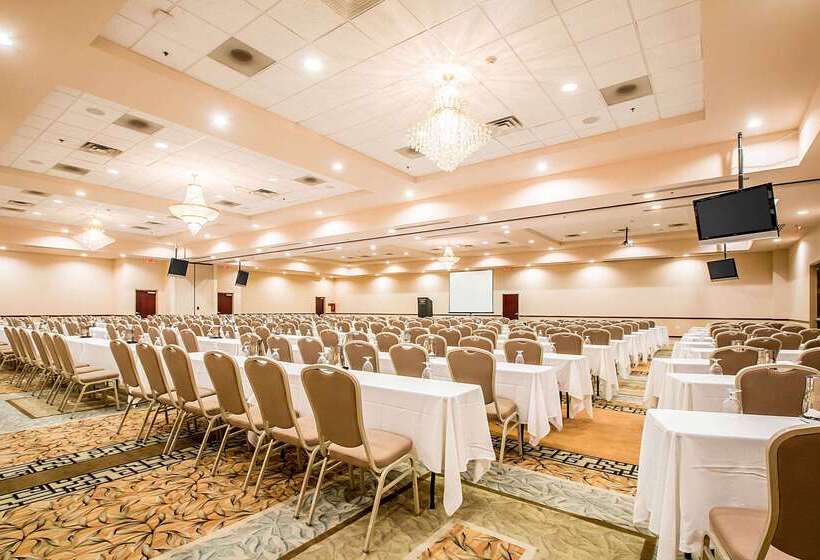 酒店 Clarion Inn Elmhurst  Oak Brook Near I88, I290, I294