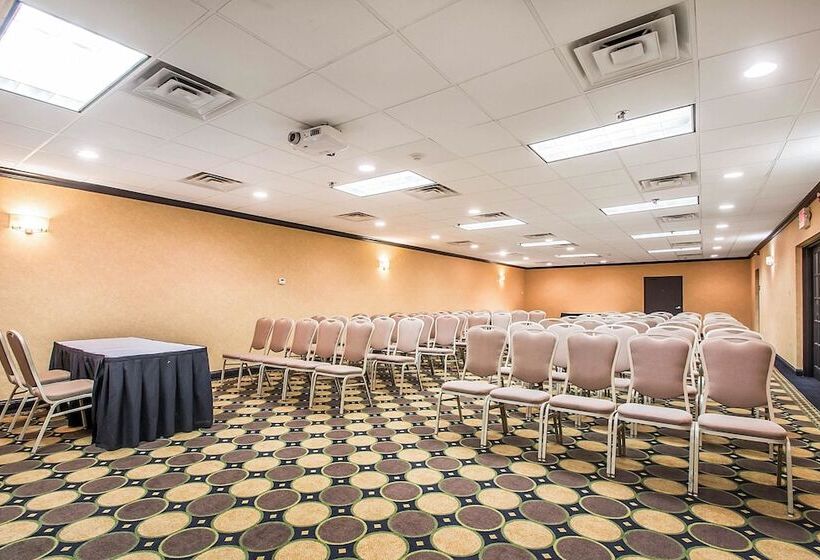 酒店 Clarion Inn Elmhurst  Oak Brook Near I88, I290, I294