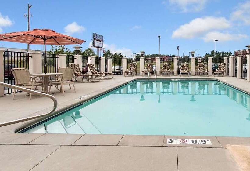 هتل Comfort Suites Cullman I65 Exit 310