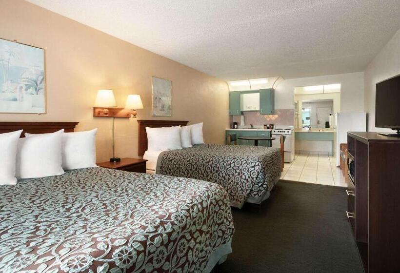 فندق Days Inn By Wyndham Clearwater/central
