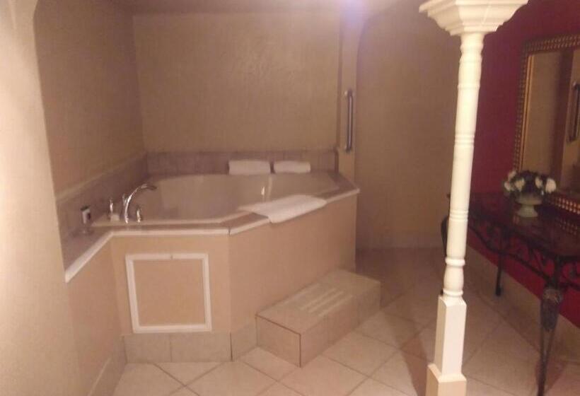 酒店 Days Inn By Wyndham Hot Springs