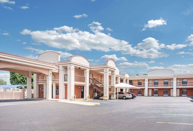 هتل Days Inn By Wyndham Mcallen