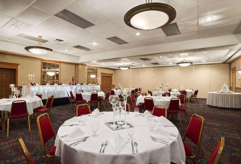 בית מלון כפרי Days Inn By Wyndham Rock Falls