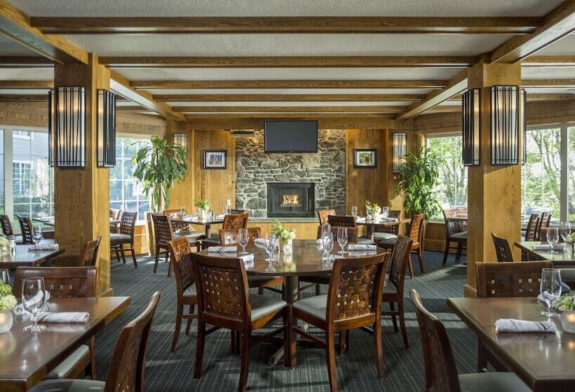 فندق Doubletree By Hilton Burlington Vermont