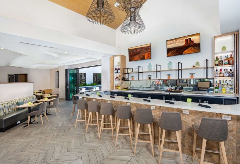 فندق Doubletree By Hilton Phoenix Chandler