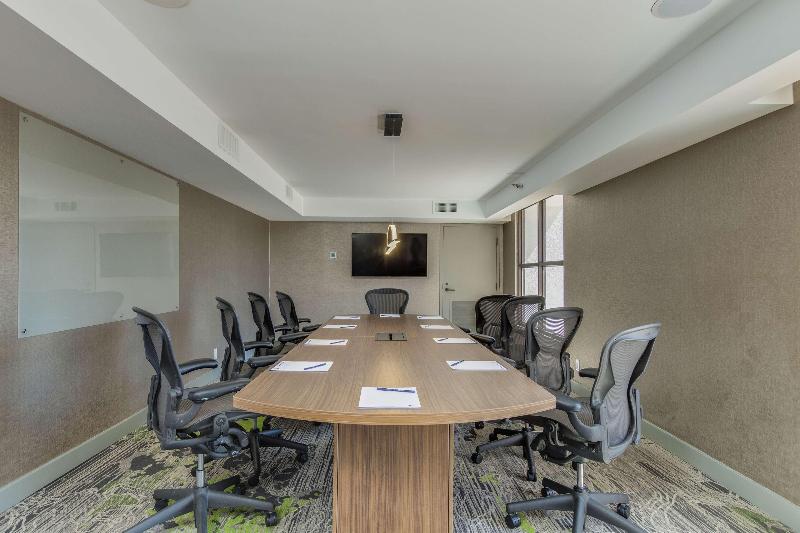 فندق Doubletree By Hilton Phoenix Chandler