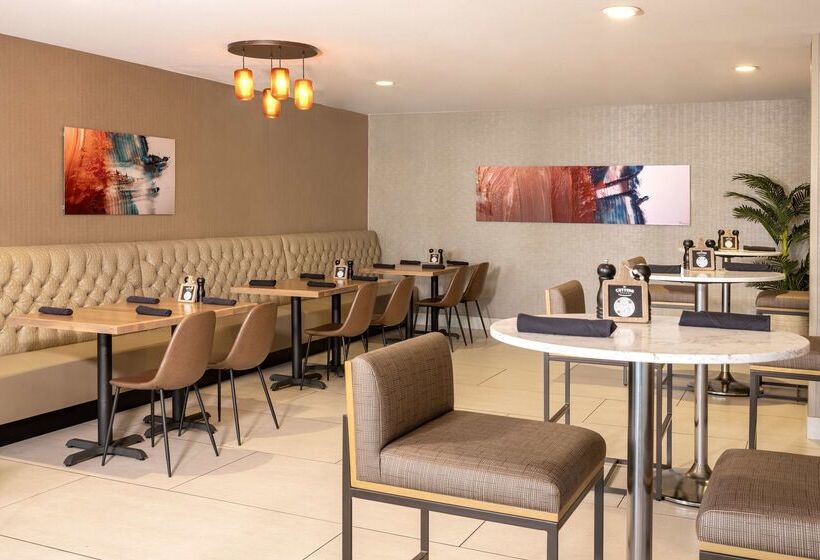 Doubletree By Hilton Hotel San Bernardino