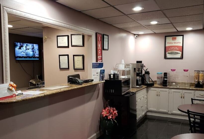 فندق Econo Lodge