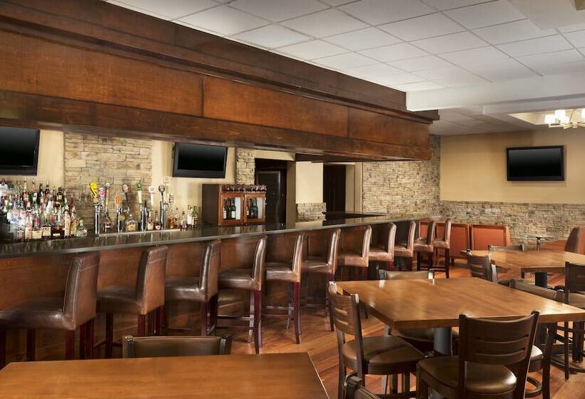 هتل Four Points By Sheraton Asheville Downtown