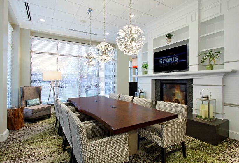 هتل Hilton Garden Inn Columbus University Area