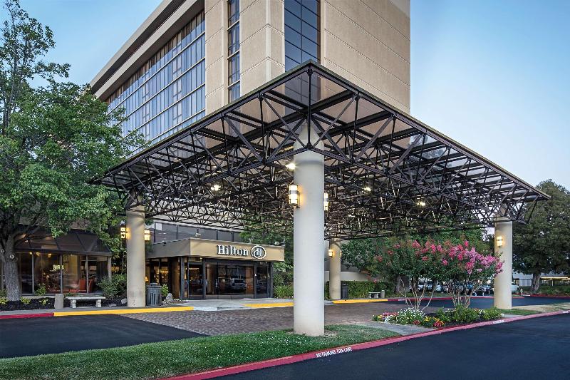 Отель Hilton Sacramento Arden West