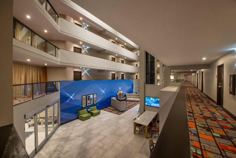 هتل Holiday Inn Express & Suites San Antonio Medical Center North, An Ihg