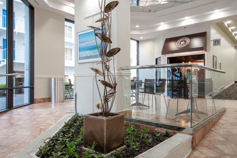 هتل Princess Royale Oceanfront Resort