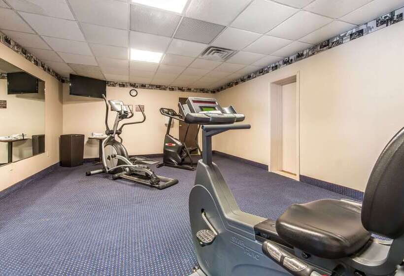 ホテル Quality Inn & Conference Center