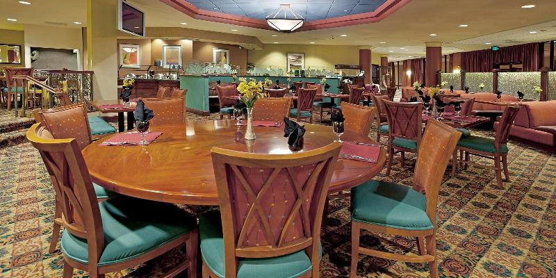 هتل Radisson  Austin –university