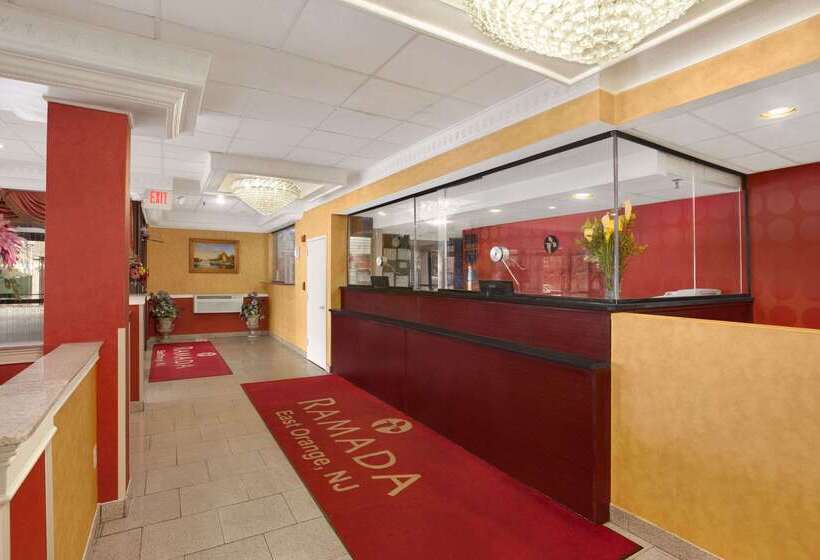 فندق Ramada By Wyndham East Orange