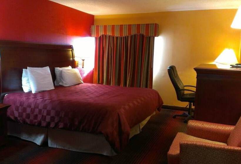 فندق Ramada By Wyndham East Orange