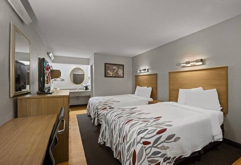 هتل Red Roof Inn Greensboro Airport