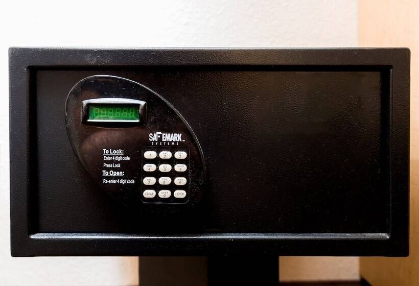 فندق Red Roof Inn Salem