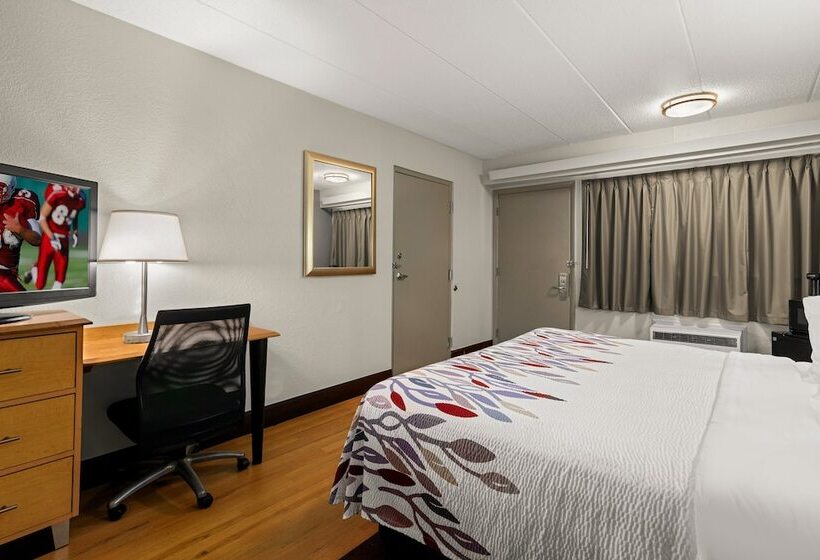 فندق Red Roof Inn Salem