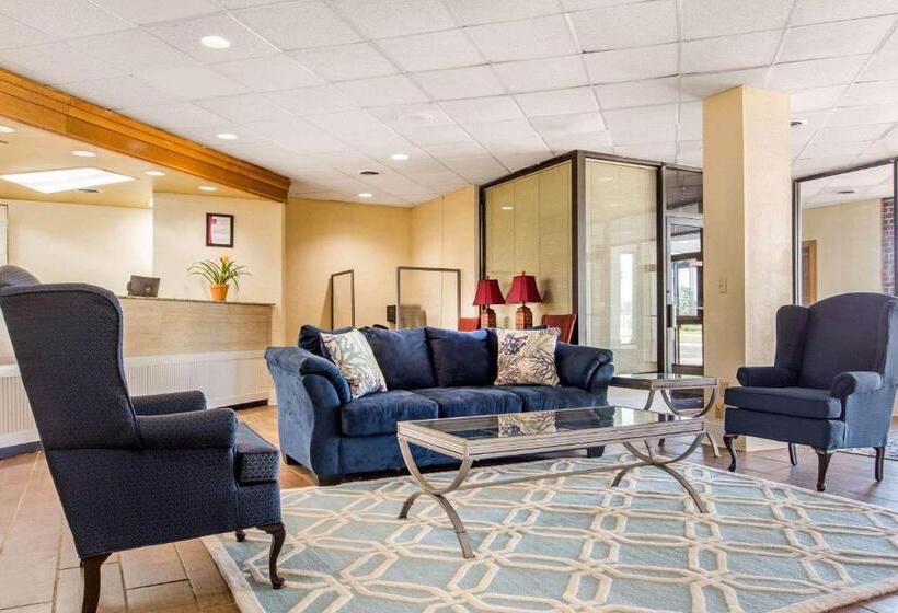 فندق Ramada By Wyndham Santee I 95