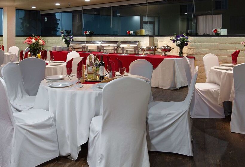 هتل Safari Inn, A Coast