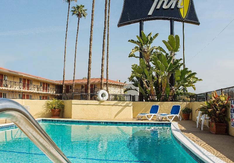 هتل Safari Inn, A Coast