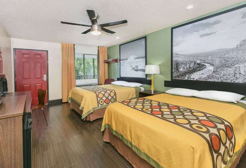 هتل Super 8 By Wyndham Austin University/downtown Area