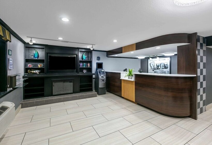 هتل Super 8 By Wyndham Austin University/downtown Area