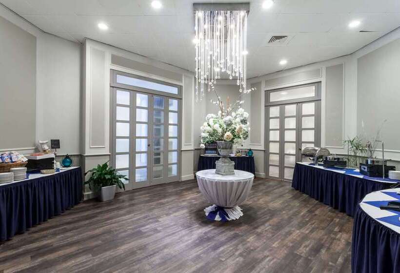 酒店 Wyndham Southbury