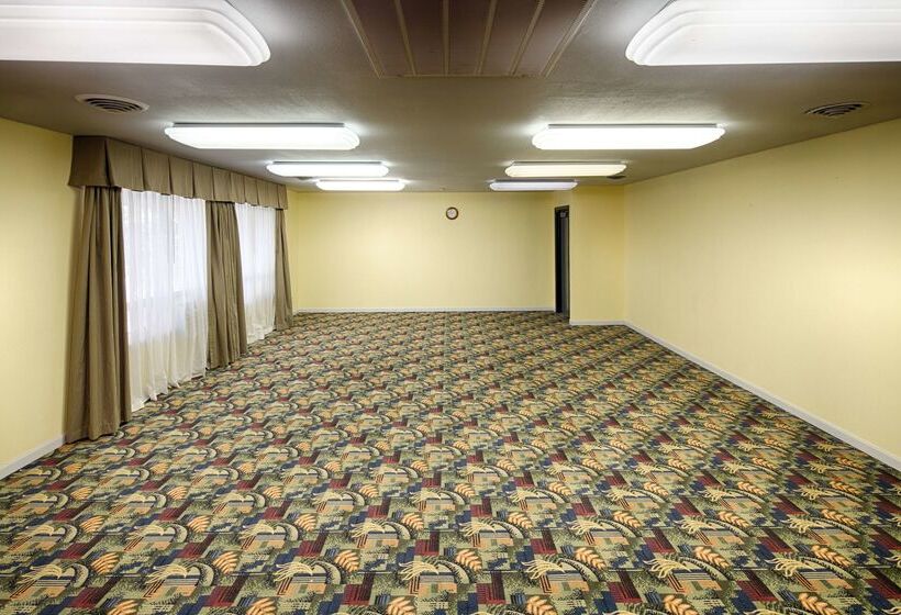 فندق على الطريق Red Lion Inn & Suites Missoula