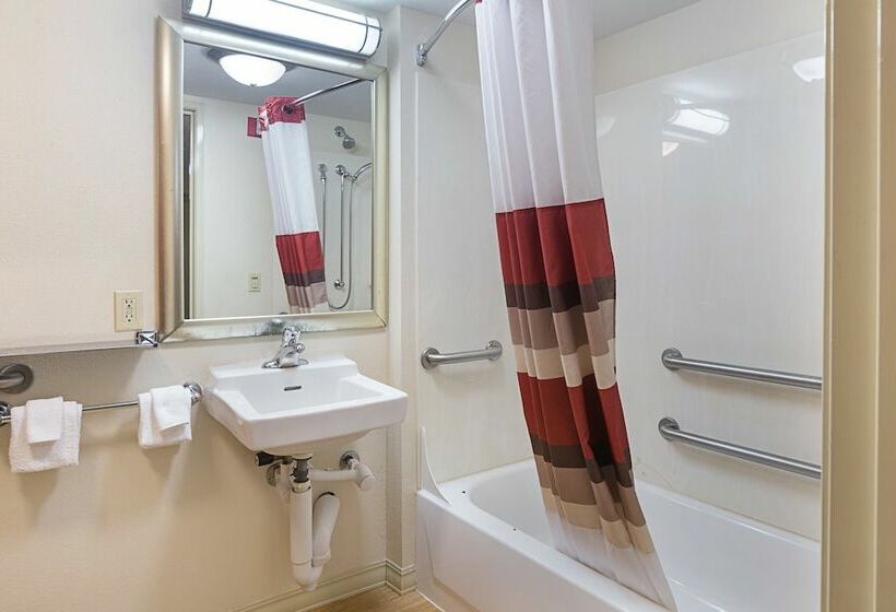 모텔 Red Roof Inn Detroit Farmington Hills