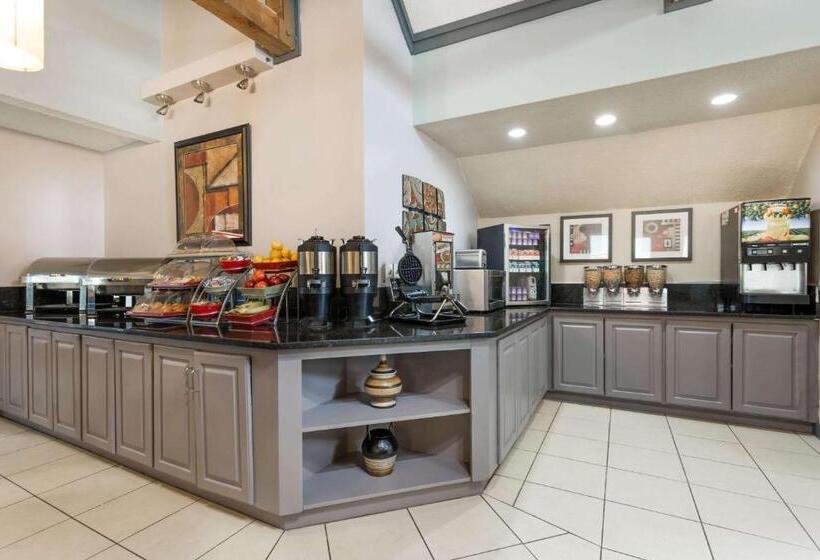דירת נופש Hawthorn Suites By Wyndham North Charleston