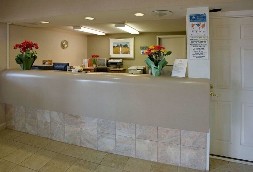 فندق Americas Best Value Inn & Suites Murfreesboro