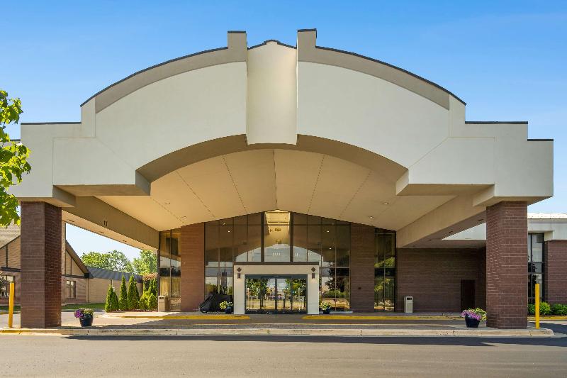 هتل Americinn By Wyndham Grand Rapids Airport North