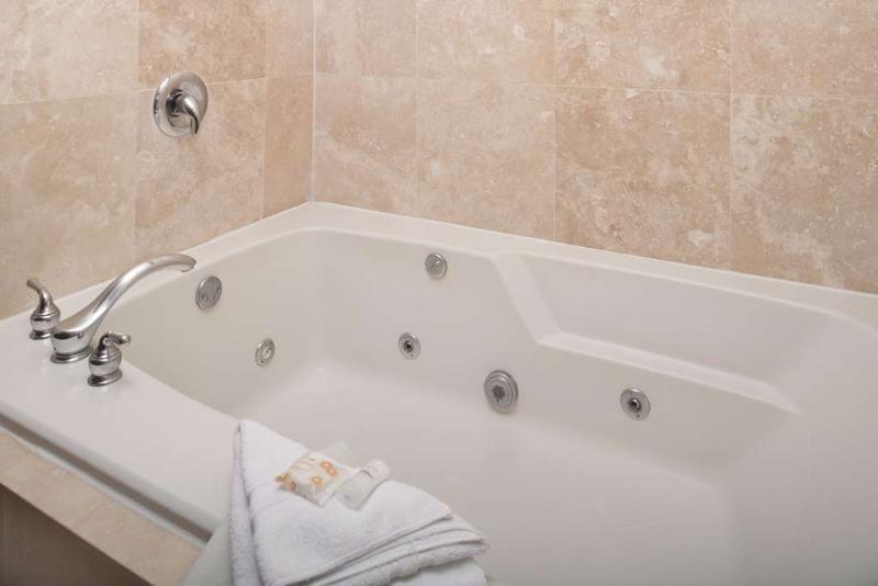 هتل Best Western Plus Parkway Inn