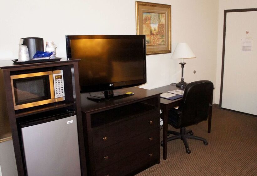 בית מלון כפרי Best Western Plus Pleasanton Inn